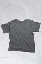 Load image into Gallery viewer, GLITZ T-SHIRT GREY/BLACK
